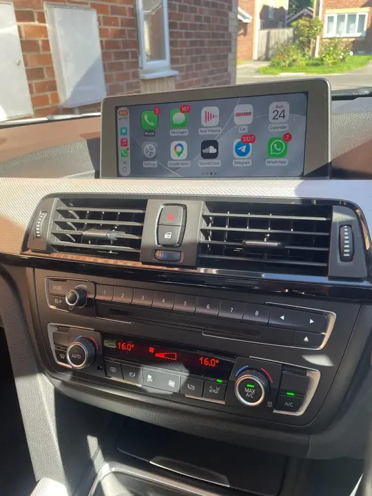 BMW 3 Series 2025 photo 4