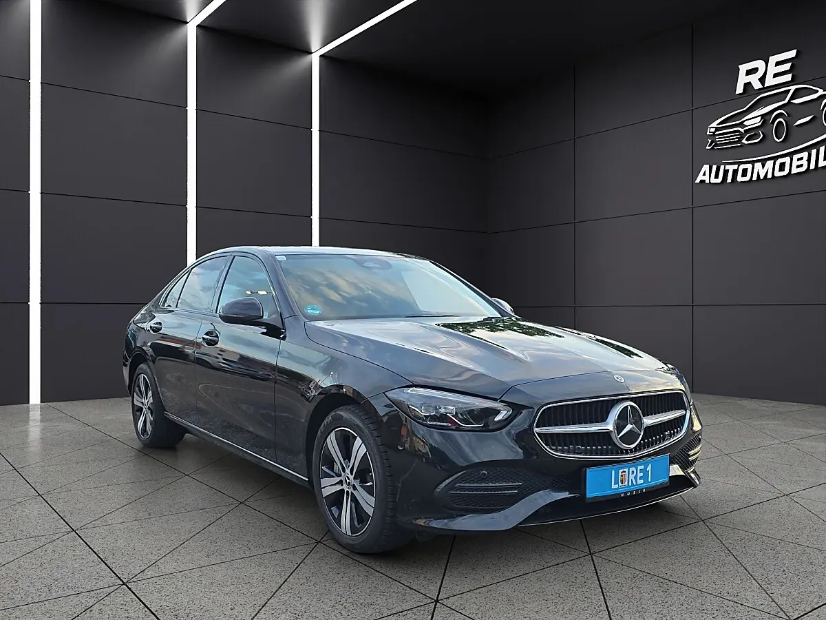 Mercedes-Benz C-Class 2023 photo 3