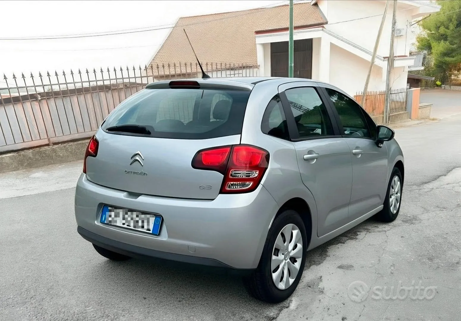 Citroen C3 2011 photo 2