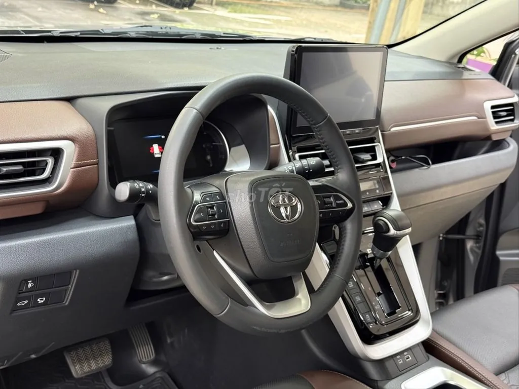 Toyota Innova 2024 photo 5