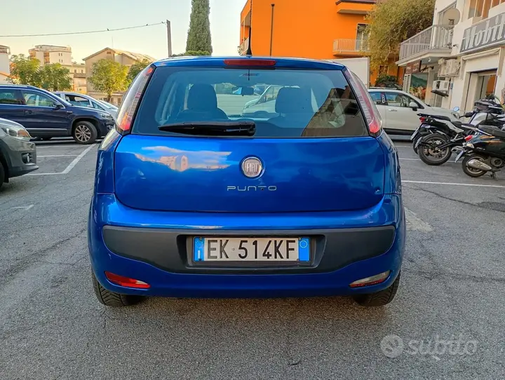 Fiat Punto Evo 2011 photo 4