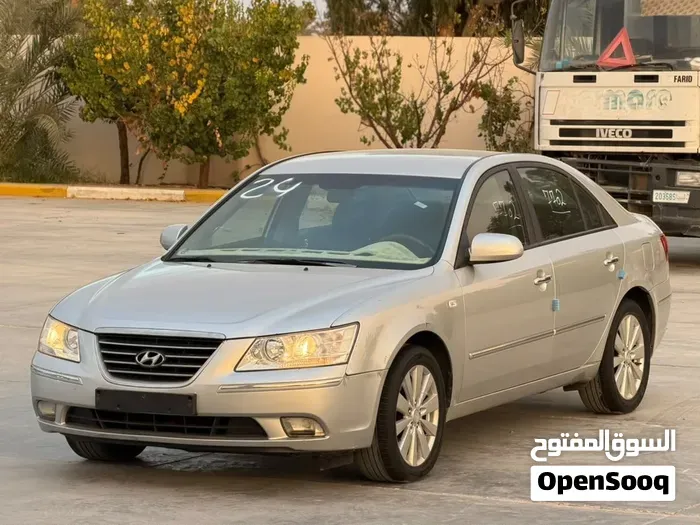 Hyundai Sonata 2009 photo 2