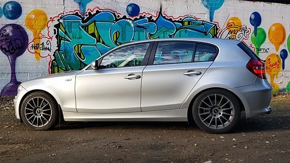 BMW 118D 2007 photo 2