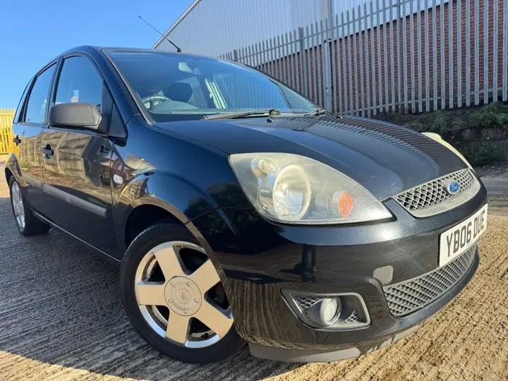 Ford Fiesta 2006 photo 3