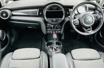 Mini Hatch Cooper S 2015 photo 5