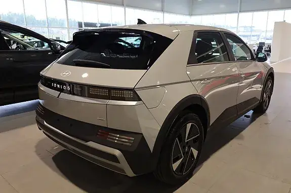 Hyundai Ioniq 5 2027 photo 3