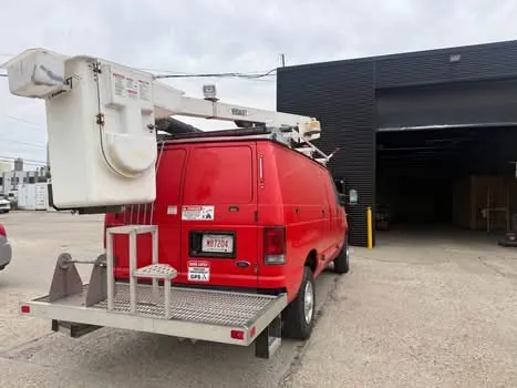 Ford E-350 2014 photo 3