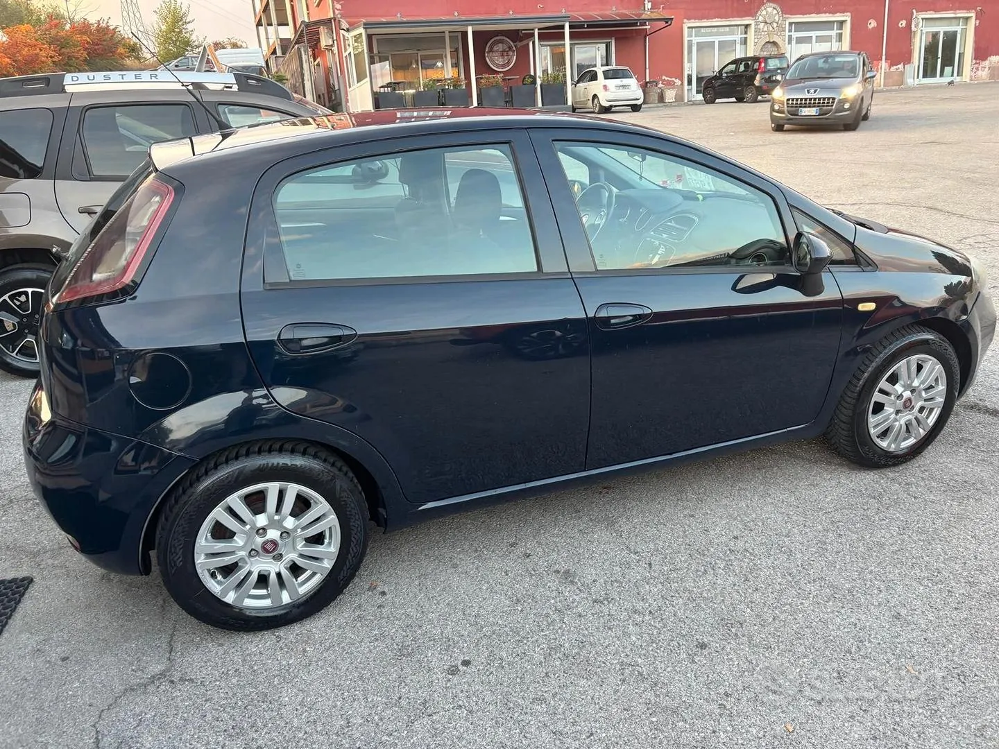Fiat Punto 2015 photo 2
