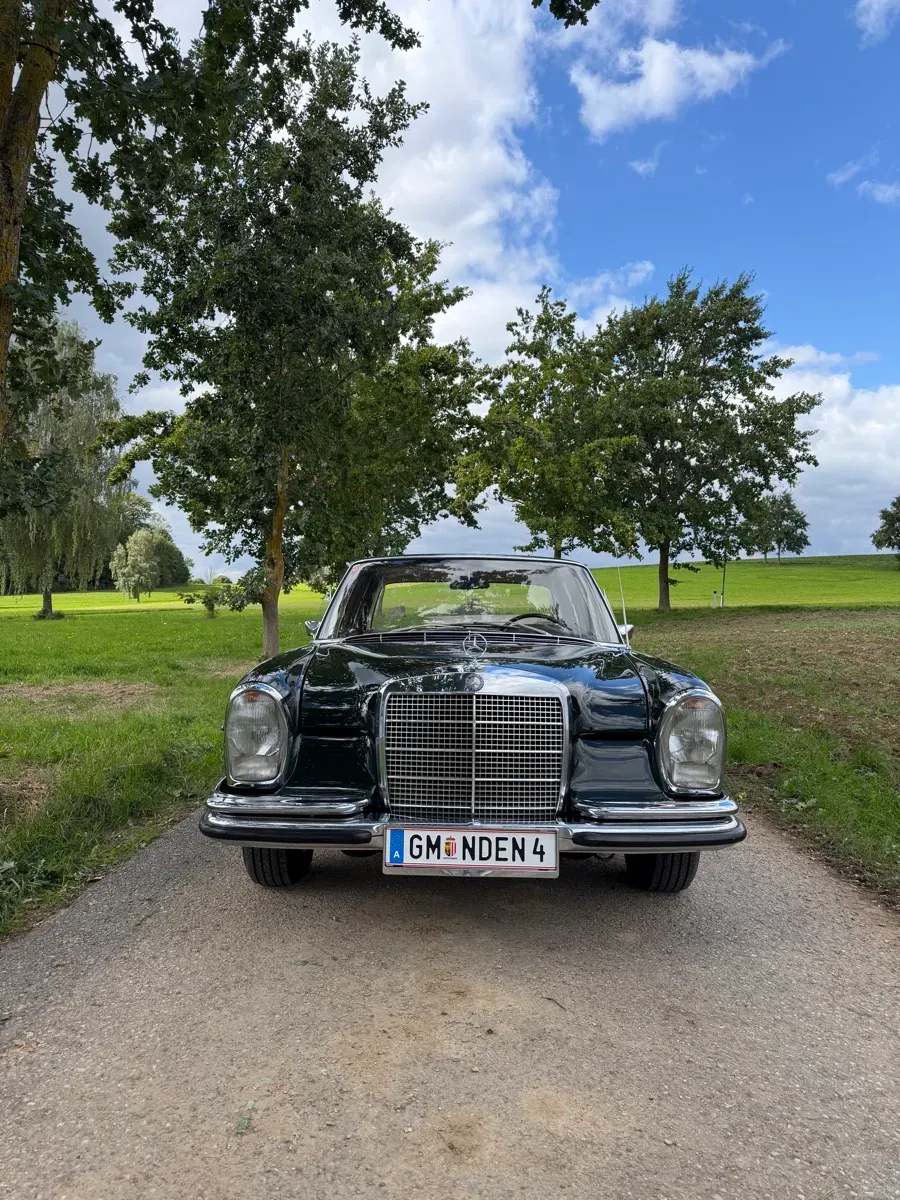 Mercedes-Benz S-Class 1966 photo 2