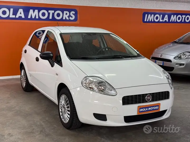 Fiat Grande Punto 2007 photo 3