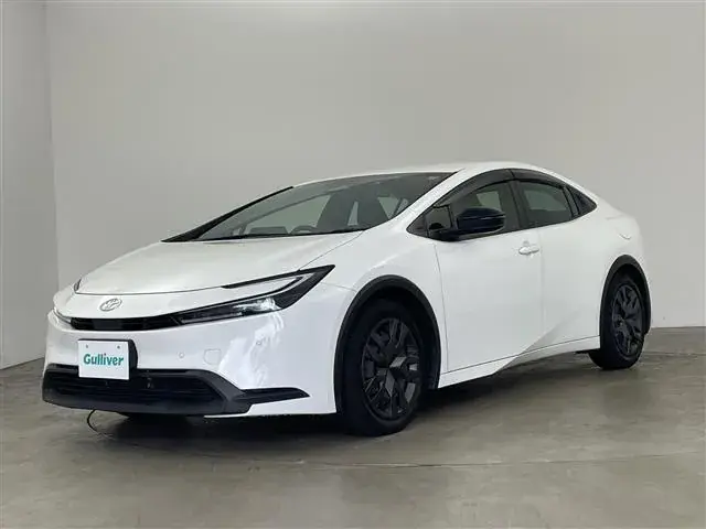 Toyota Prius 2023 photo 2