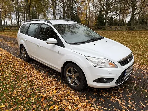 Ford Focus 2011 photo 3