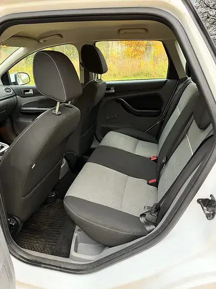 Ford Focus 2011 photo 5