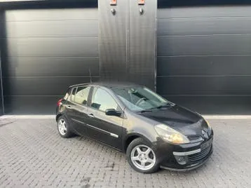 Renault Clio 2009 photo 3