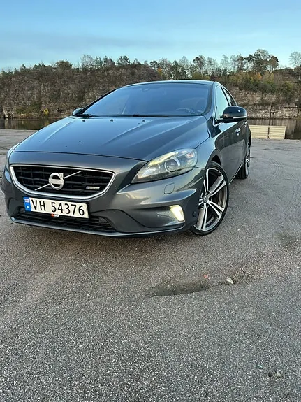 Volvo V40 2014 photo 2