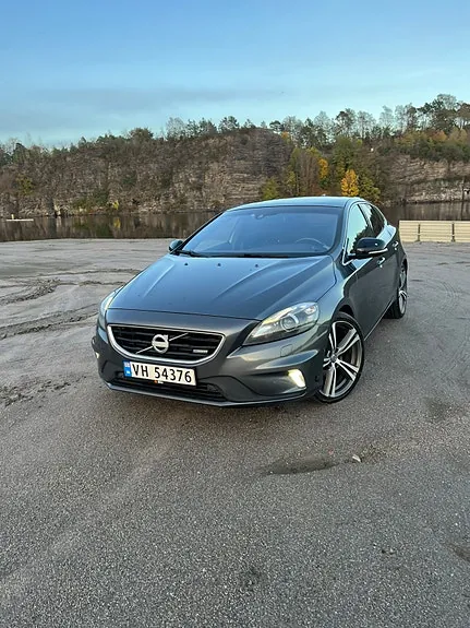 Volvo V40