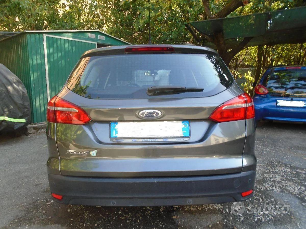 Ford Focus 2015 photo 2