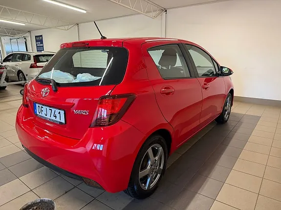 Toyota Yaris 2016 photo 5