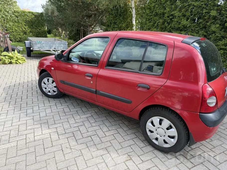 Renault Clio 2006 photo 3