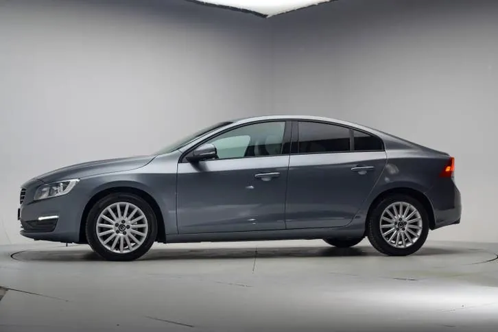 Volvo S60 2017 photo 2
