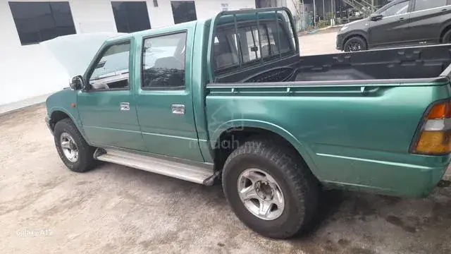 Isuzu Invader