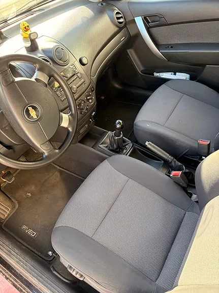 Chevrolet Aveo 2012 photo 4