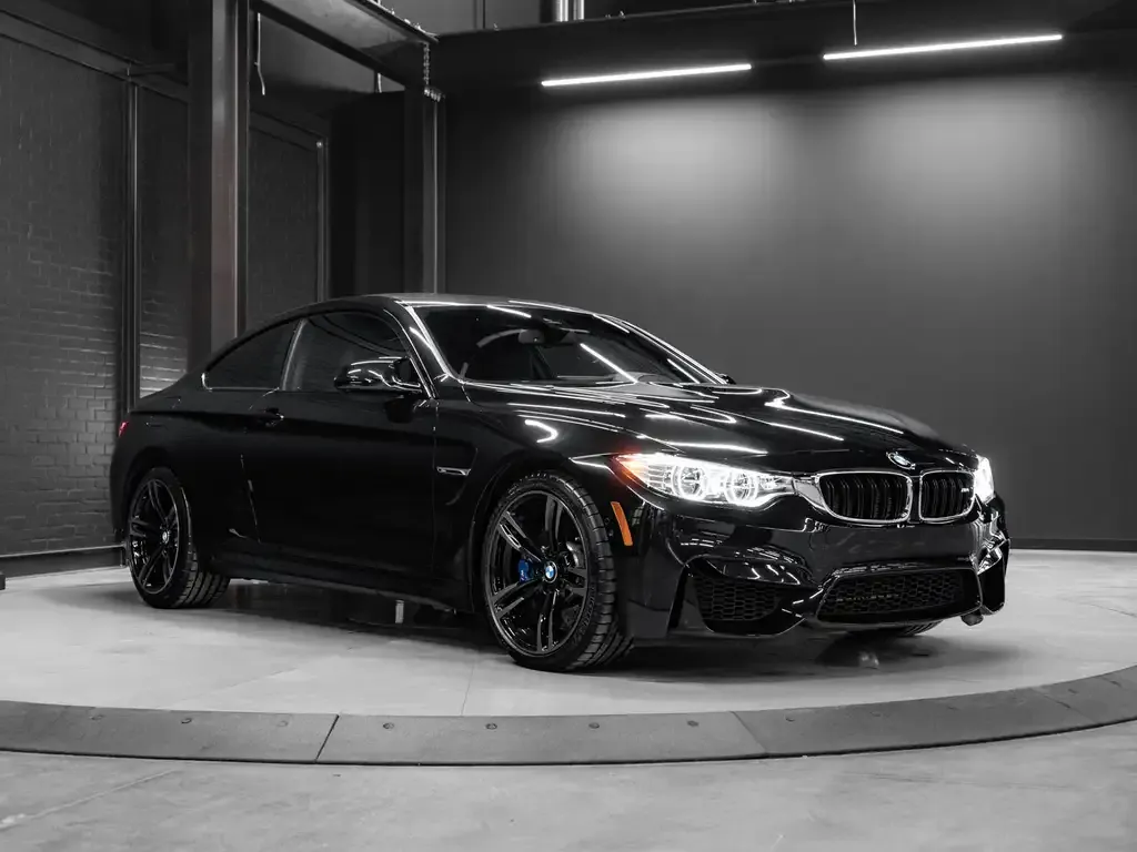 BMW M4 2015 photo 2