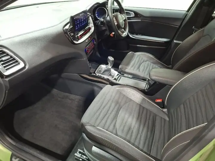 Kia Xceed 2023 photo 5