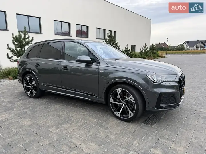 Audi Q7 2020 photo 4