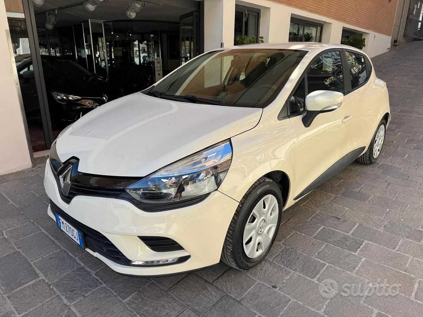 Renault Clio 2017 photo 3