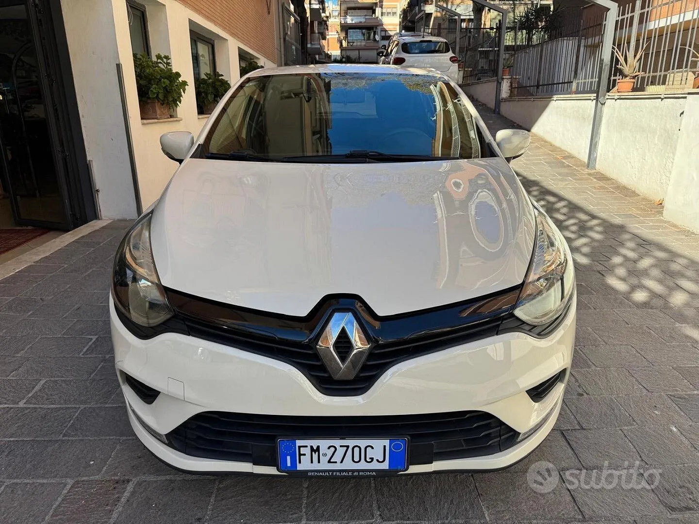 Renault Clio 2017 photo 2