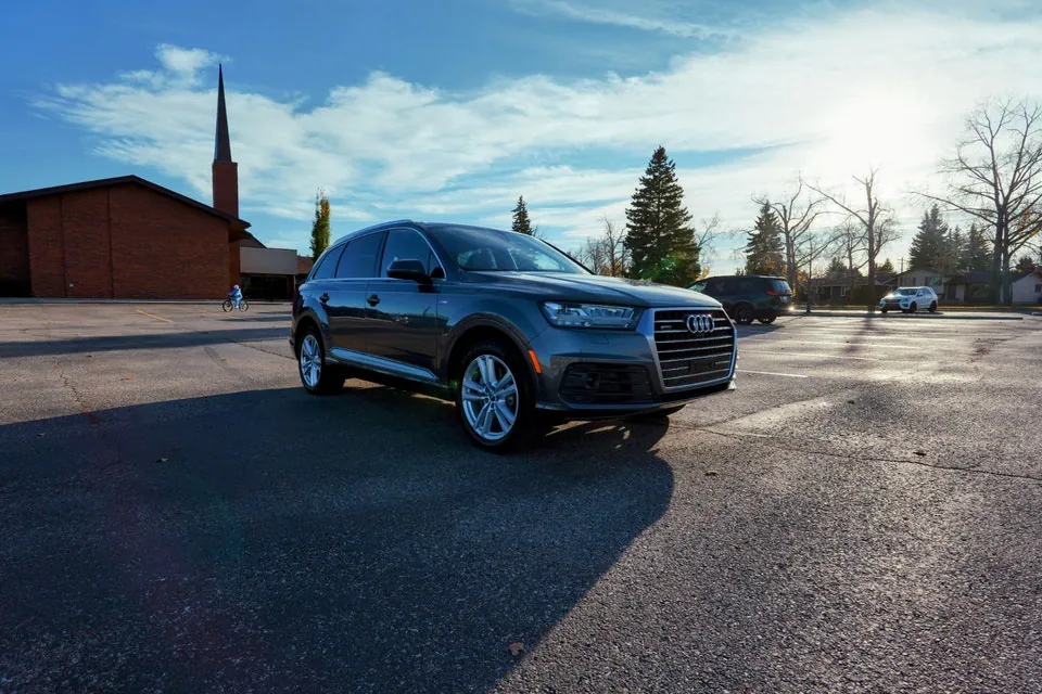 Audi Q7 2017 photo 2