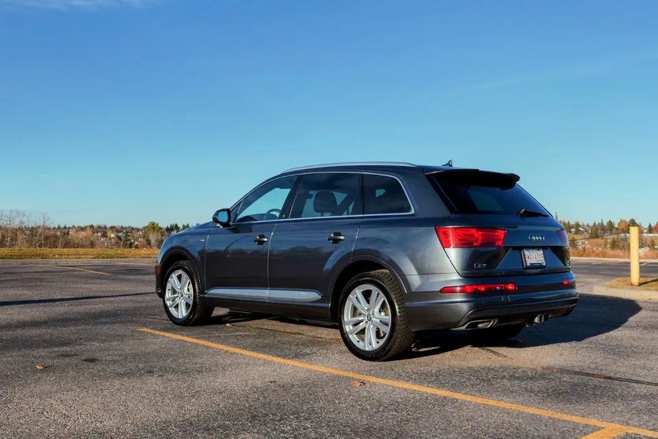 Audi Q7 2017 photo 4