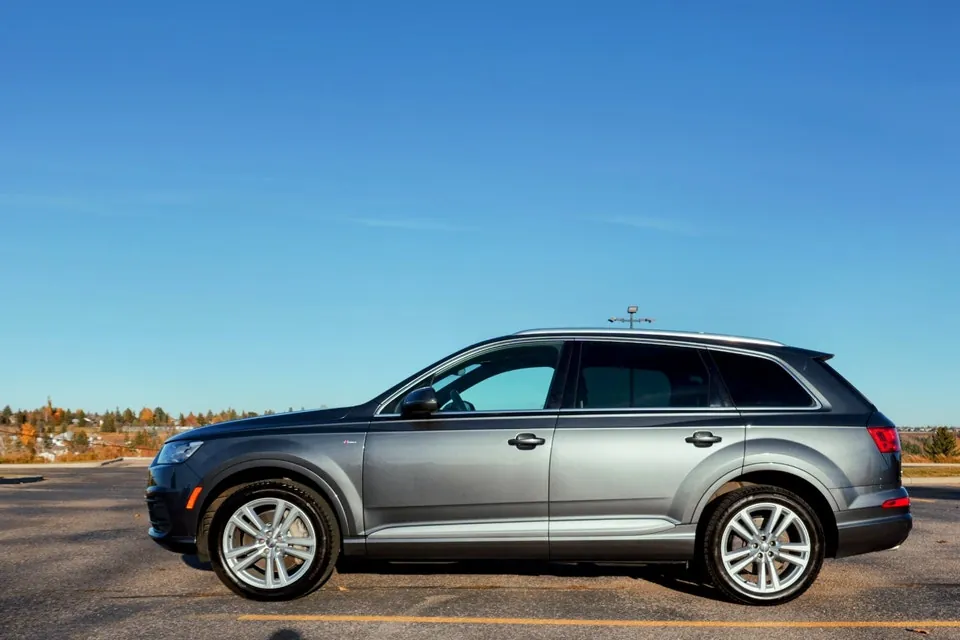 Audi Q7 2017 photo 3