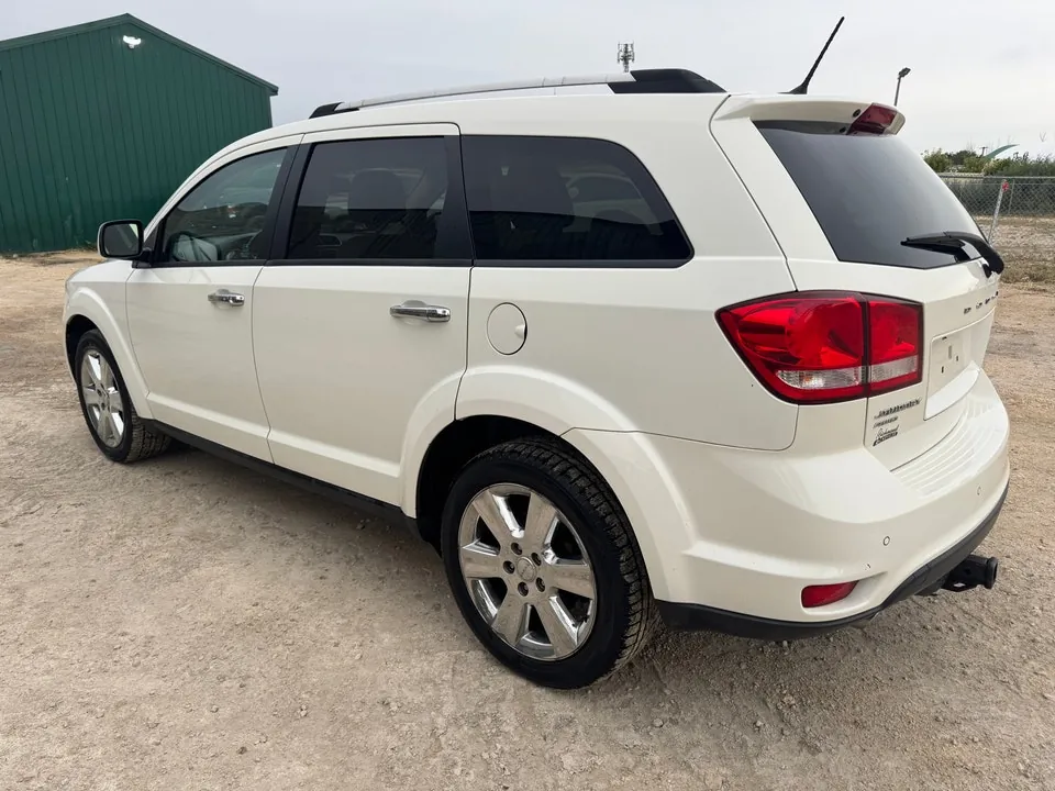 Dodge Journey 2012 photo 3