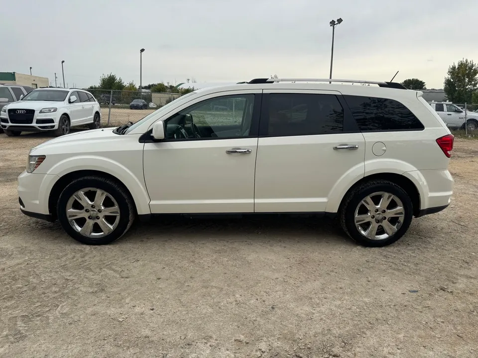 Dodge Journey 2012 photo 2