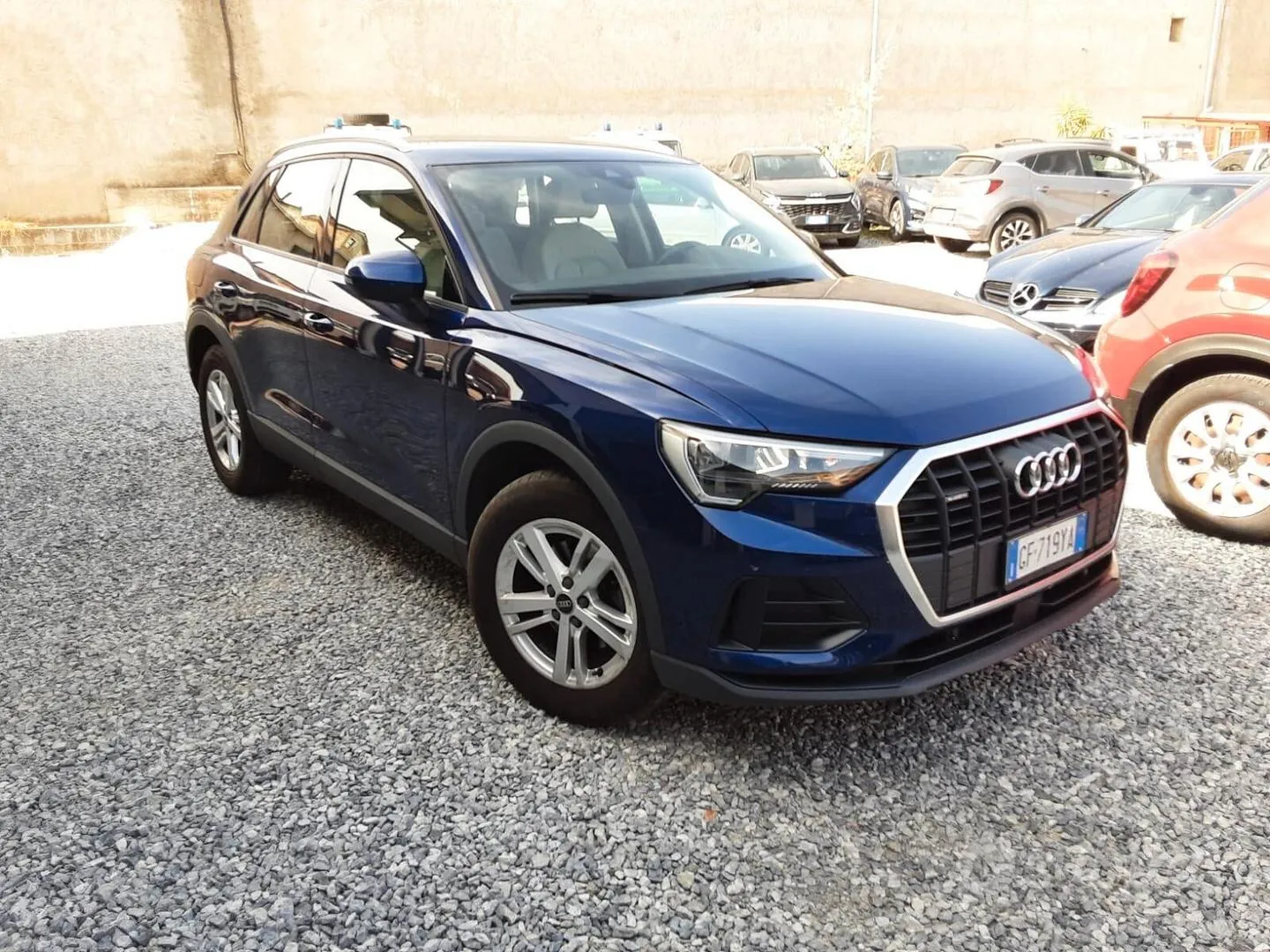 Audi Q3 2021 photo 2