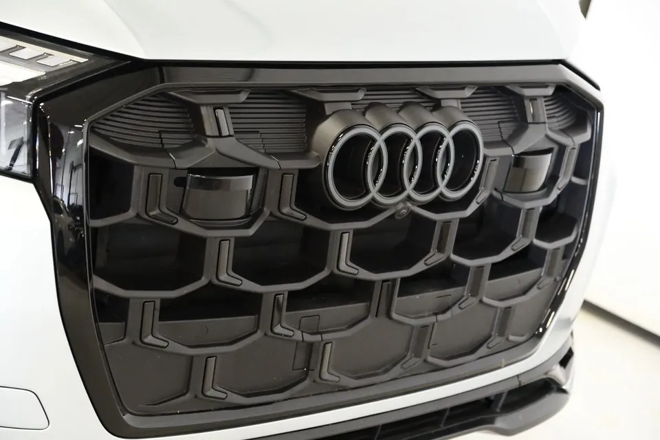 Audi Q7 2026 photo 4
