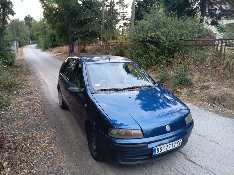 Fiat Punto 2002 photo 2