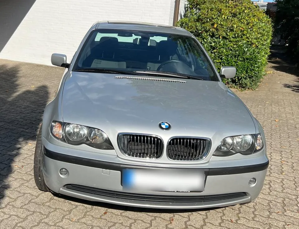 BMW 320I