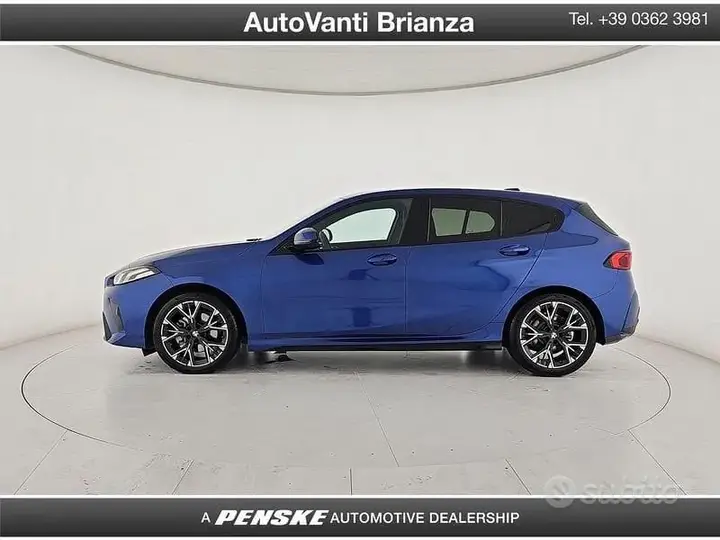 BMW 1 Series 2025 photo 3