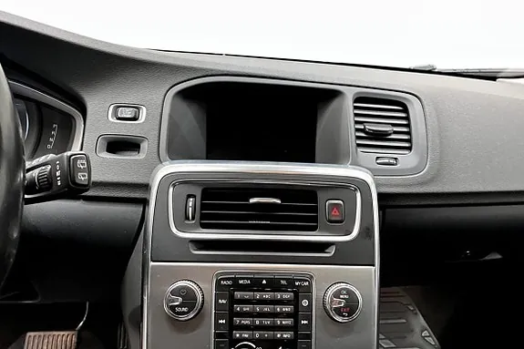 Volvo V60 Cross Country 2018 photo 5
