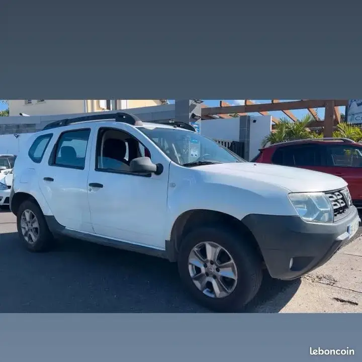 Dacia Duster 2016 photo 2