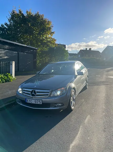 Mercedes-Benz C220 2011 photo 3