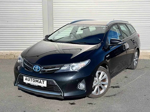 Toyota Auris 2014 photo 3