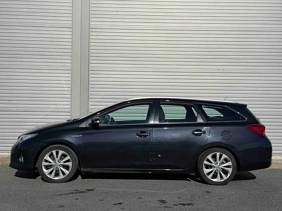Toyota Auris 2014 photo 5