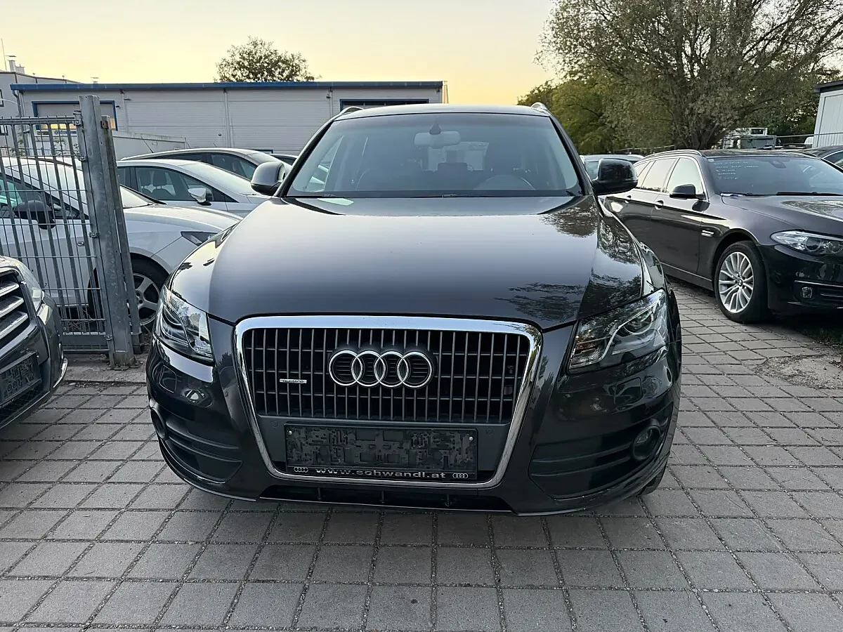 Audi Q5 2011 photo 2