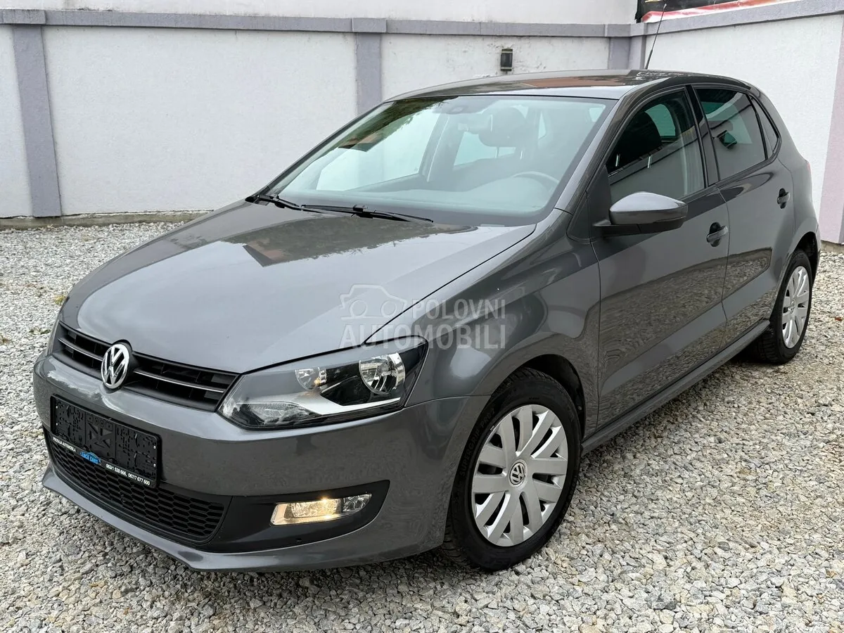 Volkswagen Polo 2011 photo 2