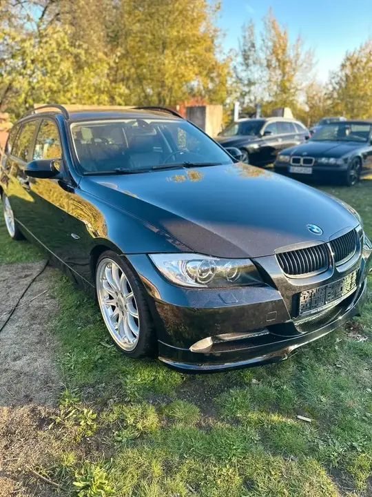 BMW 318I