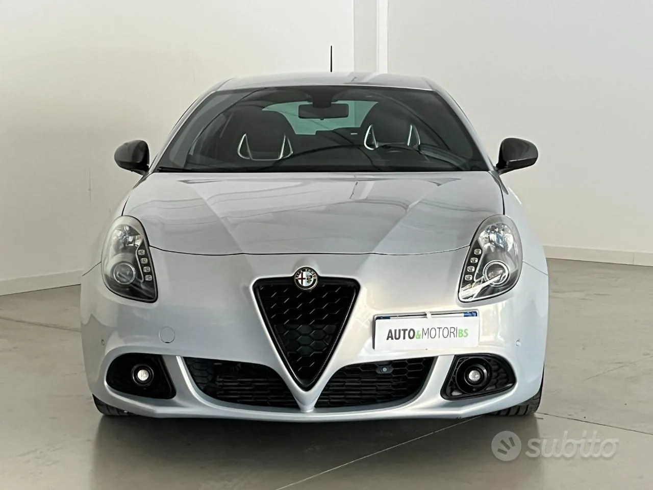 Alfa Romeo Giulietta 2014 photo 2
